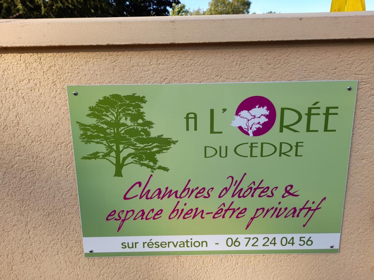 A L'Oree Du Cedre Hotel Pouzauges Exterior foto